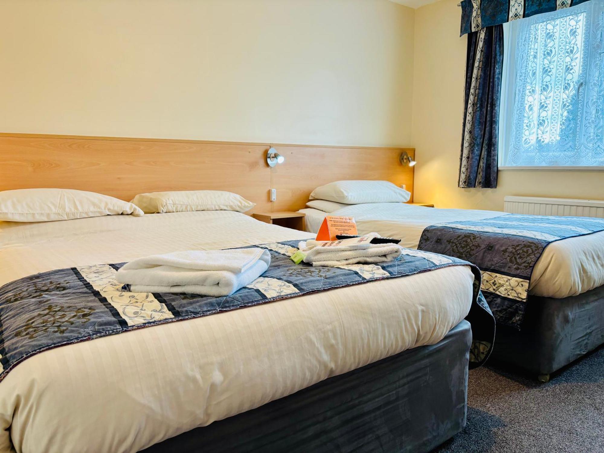 Laguna Hotel Bournemouth Bagian luar foto